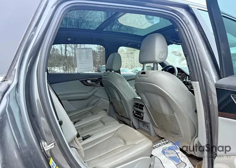 2018 Audi Q7 Premium Plus z USA, uszkodzony, nr VIN WA1LAAF77JD044103